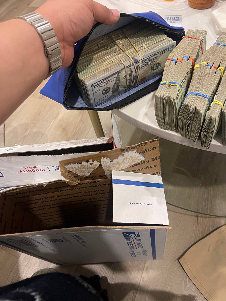 Bands💰 tweet media