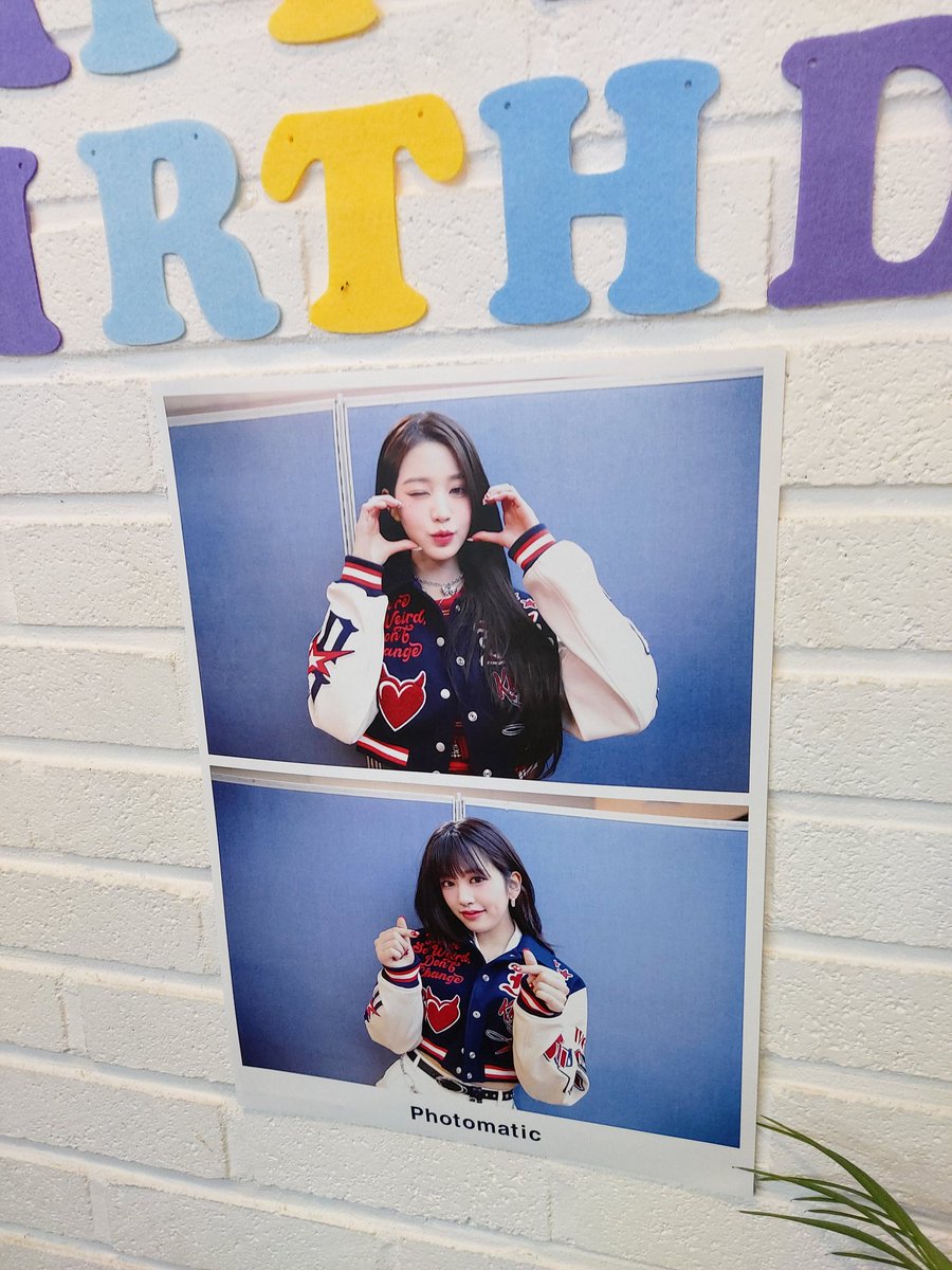 jjwsuho's tweet photo. #Hello_Princess
#안녕즈_공주님들_생일파티 
오늘 오랜만에 방문한 남포 자갈치 카페벤 
올만에 한번 안녕즈 세트로 시켰고 무엇보다 내부촬영도 했는데 역시나 안녕즈는 나의최애이자 생일을 진심축하한다
올해 키치 아이엠으로 4월을 빛냈던 아이브♡! https://t.co/Jy9EUmLrcR