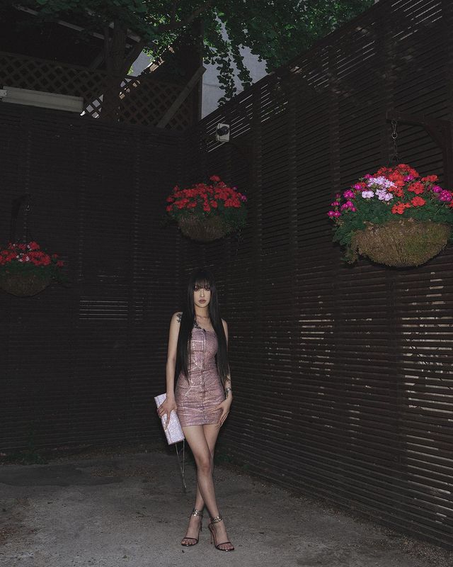 :    🕊  ⠀٫    𝖿𝗅𝗈𝘄𝗲𝗿𝘆 𝗮𝗿𝗎𝗆 𝗅𝗂𝗹𝘆
                    𝟸𝟶𝟶𝟷. 𝟶𝟺. 𝟷𝟹

➛ “ Tarde pero seguro y aunque llegué barriendome a la #𝕨a𝑙ē͟わ𝕔ollab de mi poderosisimo <a href="/wale_dnwm/">˹　:　𝐖ALE　›　!</a>, hoy toca desempolvar la dualidad de Camo y #𝚙𝑙ayingーଘ·𝚖ia·ଓ con mucho amor. ♡