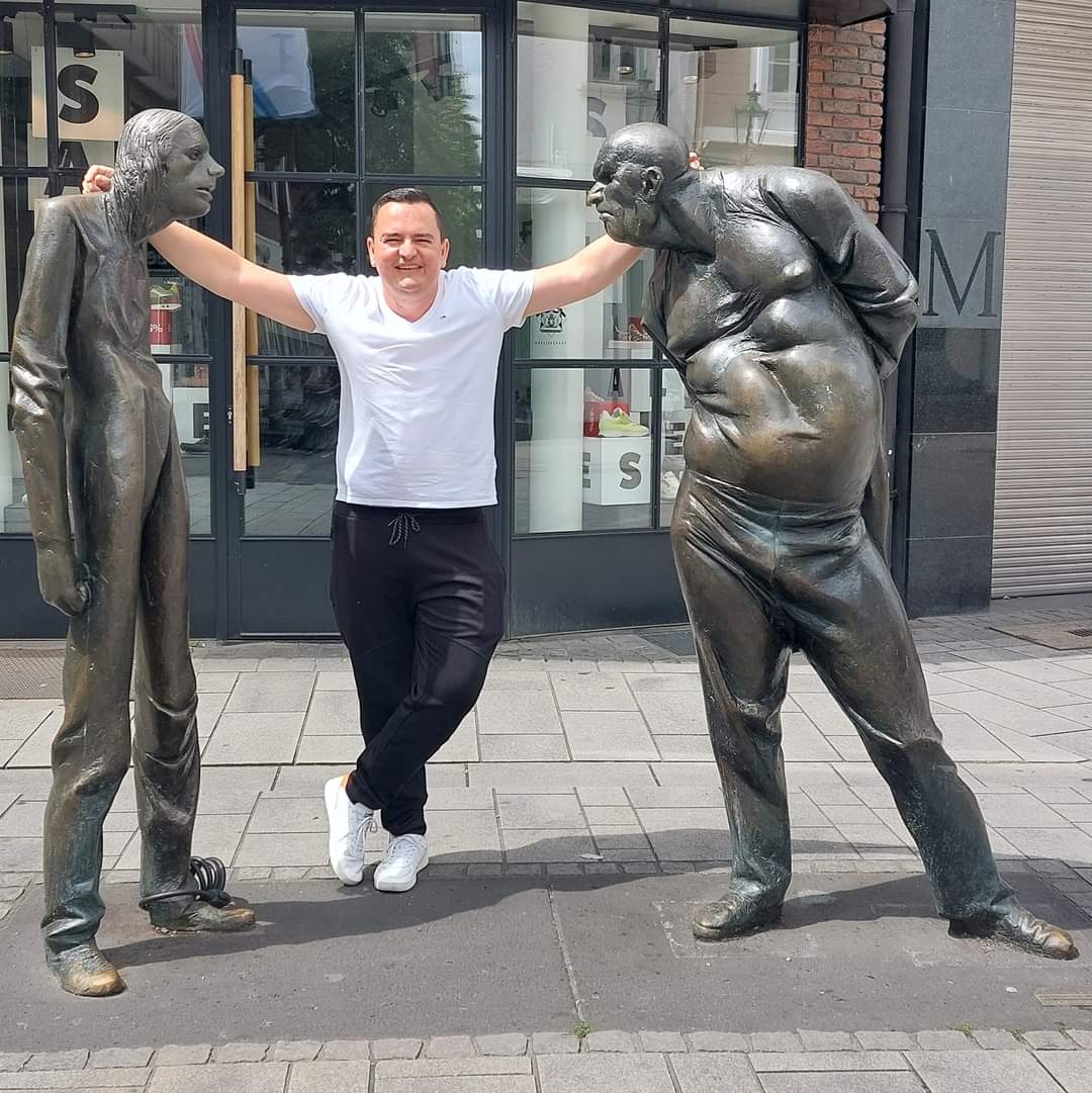 GeldHüpfer tweet media