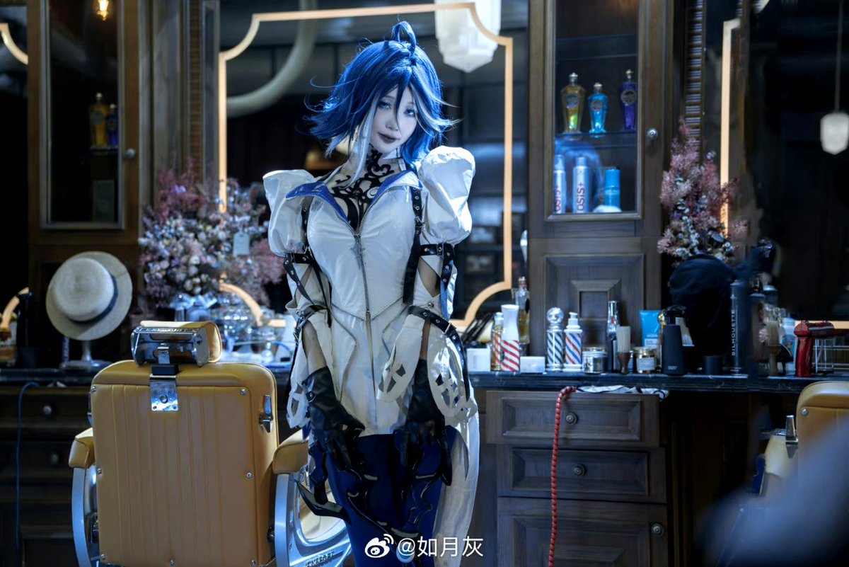 如月灰 tweet media