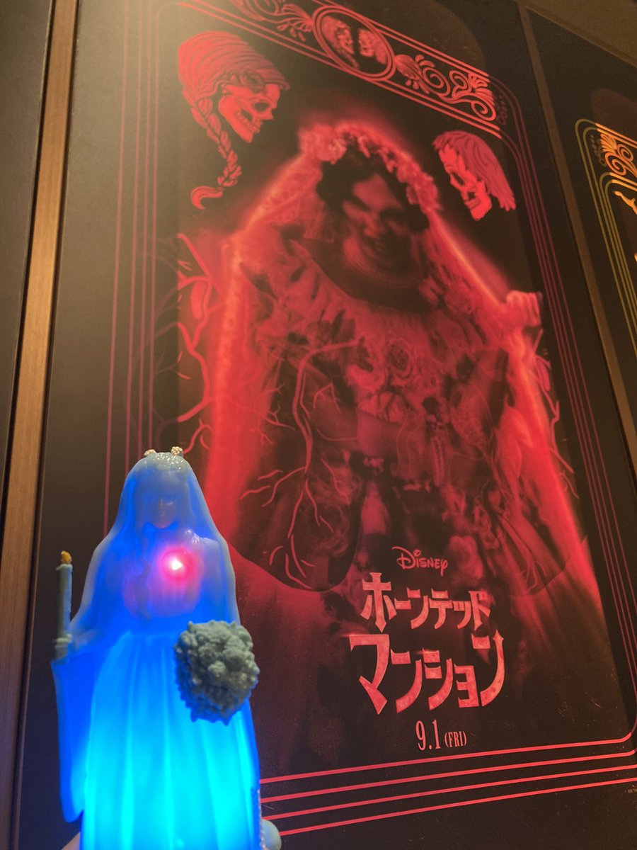 Hauntedbride13's tweet photo. #グランドシネマサンシャイン の #クラッパーズダイナー
装飾を楽しみにきました。

タロットカード風のキャラクターポスターが素敵
映画一般公開まであと1週間👻

#ホーンテッドマンション 
#ホーンテッドマンション大好きな人が映画版を見たら
#映画館でホーンテッドマンション
#体験談キャンペーン https://t.co/GQFu9GzK0d