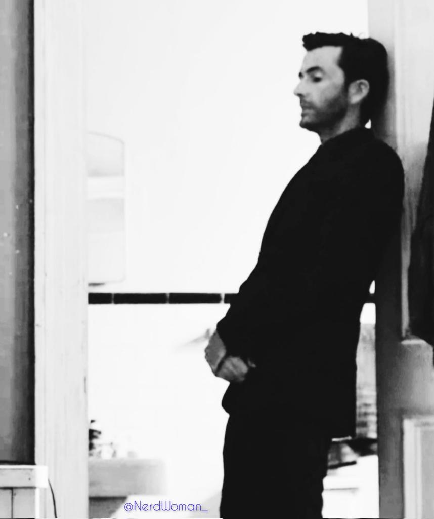 NerdWoman_'s tweet photo. Okay, nobody asked for it but I'm doing it anyway:
A thread 🧵 of #DavidTennant in #DoorFrames. To be continued when I find more material 😏 Please add yours if you have some!
Let's start with #Kilgrave 😈
#DavidAndDoorFrames https://t.co/Gkd5mgQaef