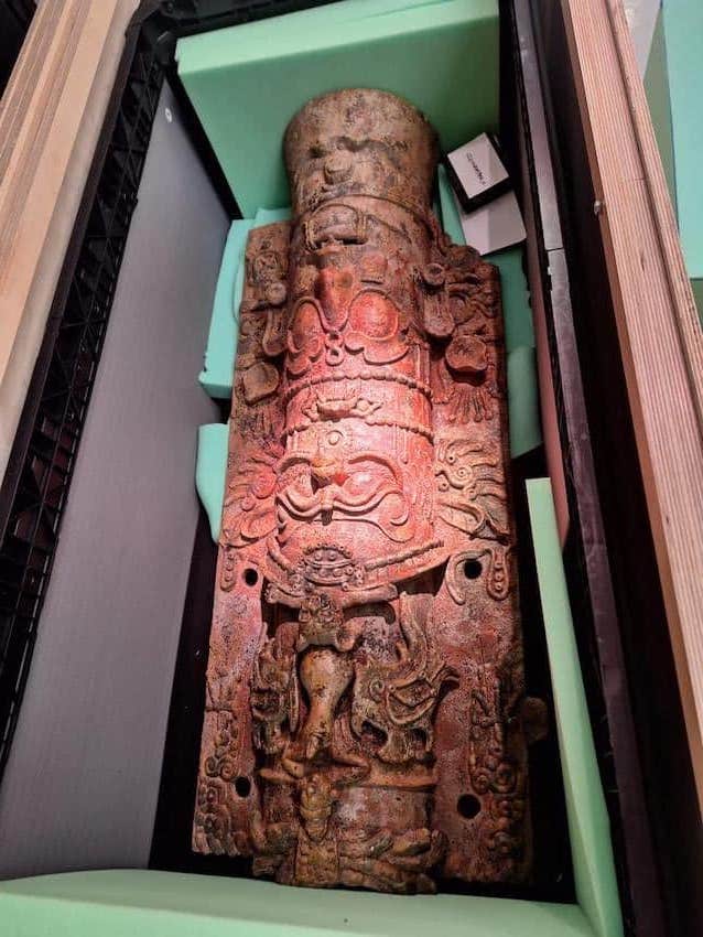 ⭕️ Illicitly trafficked Pre-Columbian cylindrical incense burner returned to the Mexican government by a U.S. citizen. ℹ️ mexiconewsdaily.com/culture/pre-co…