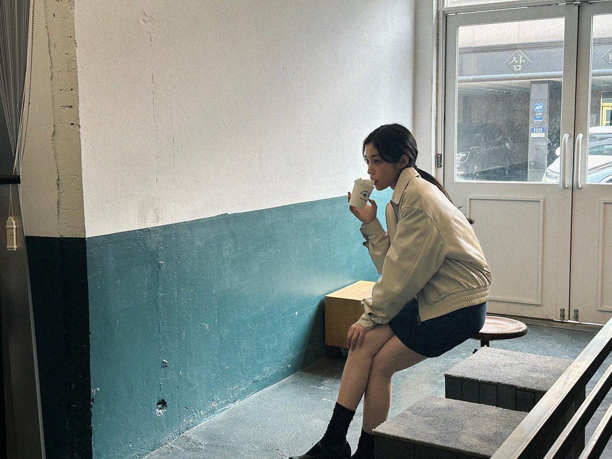 난 아무래도 이런 현장 뒤의 사진에 약해..