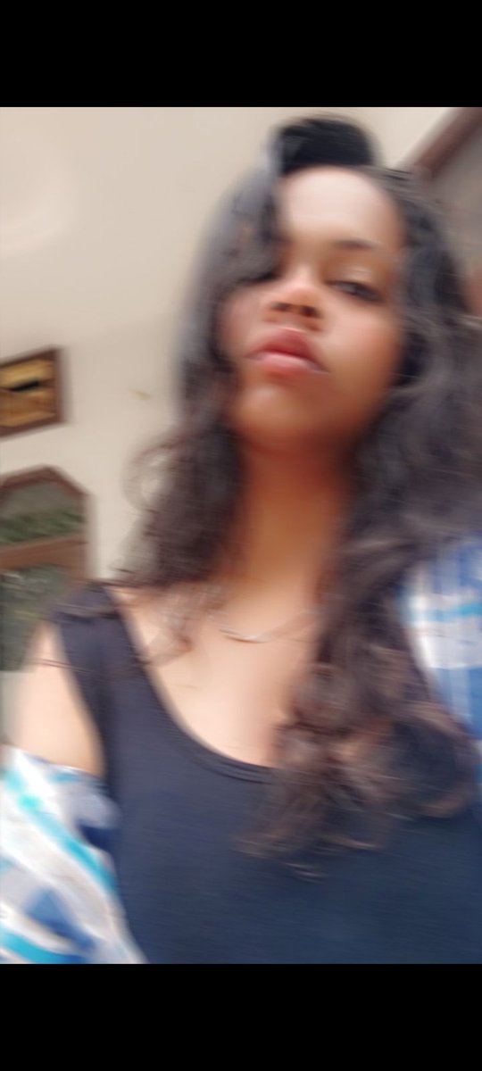 rimsim04's tweet photo. Everyday I get more delusional but whatever here's me- 💙🧿 https://t.co/vz16goMk8p