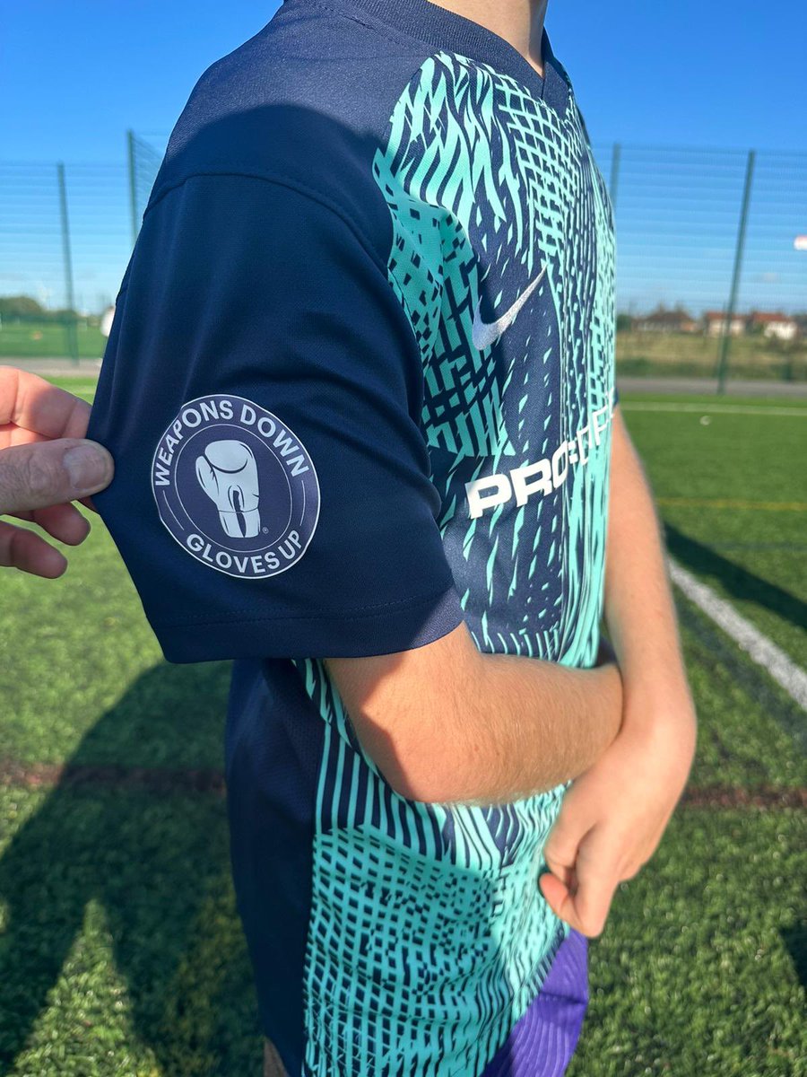 Proud to support two special charities in our city this upcoming season 
@ZoesPlaceLiv <a href="/WDGU_SEE/">Weapons Down Gloves Up ⚪️</a> ⚽️