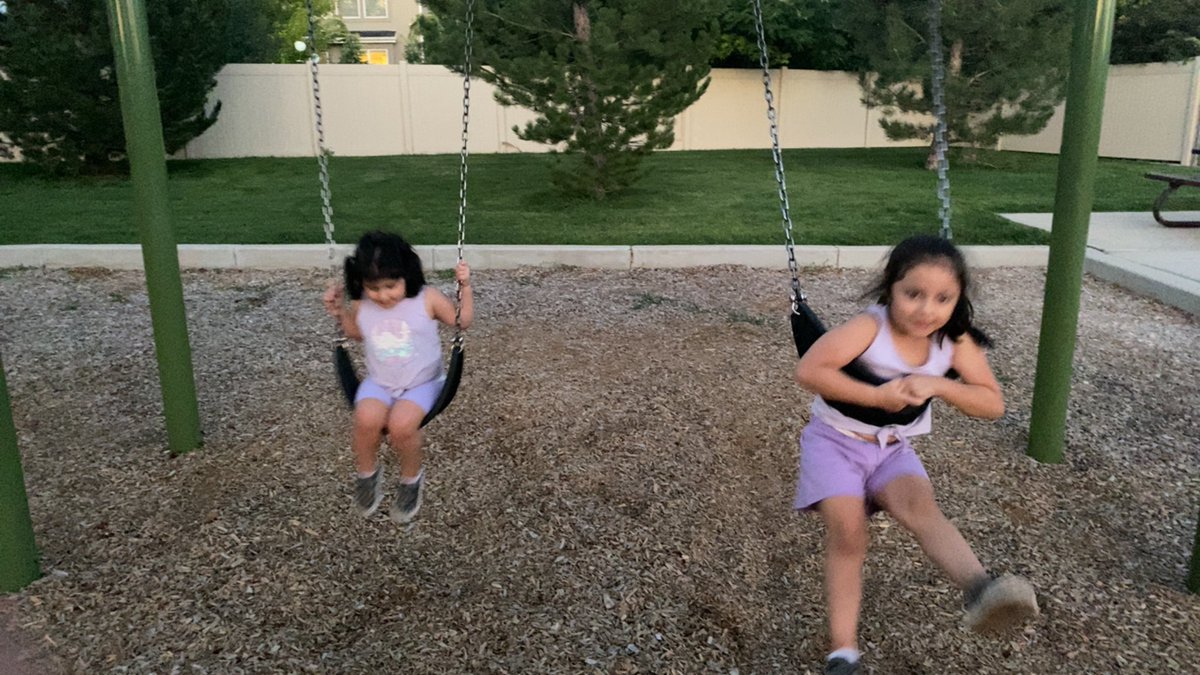 Vitanynany's tweet photo. When you are stressed as hell nothing is better than being out at the park at 8:45 pm with the kids #VenmoMe #VenmoU #CashAppFriday $vitanynany https://t.co/2TAuD99SQ8