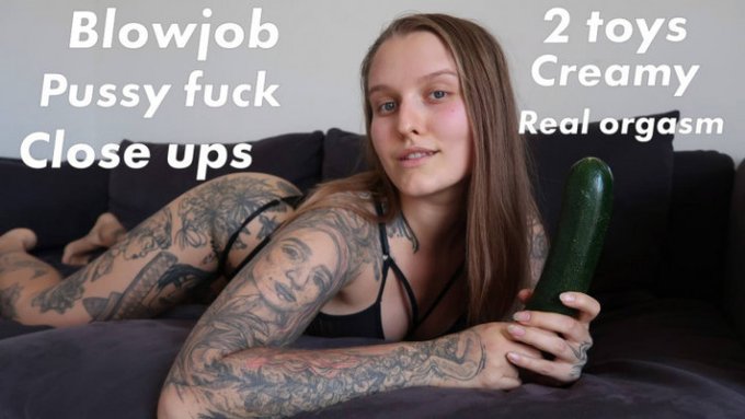 Zucchini fuck for a horny girl https://t.co/PFvgdLctA5 #realloyalfans https://t.co/e13nhpLvPh<a href="/tag/realloyalfans"class="tags"><span>#realloyalfans</span></a>