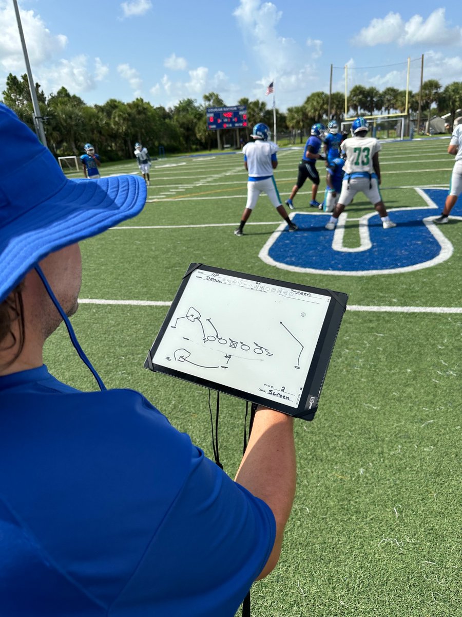 thecoachpad's tweet photo. Been an great week getting pics from coaches on #TeamCoachpad from all across the country! Letโs get your program #PoweredUp with https://t.co/ZlYUXexEiv
#scoutcards #scoutteam #scoutcardsfootball #football #hsfb #collegefootball #nfl #cfl https://t.co/ZmmAf1FsHk
