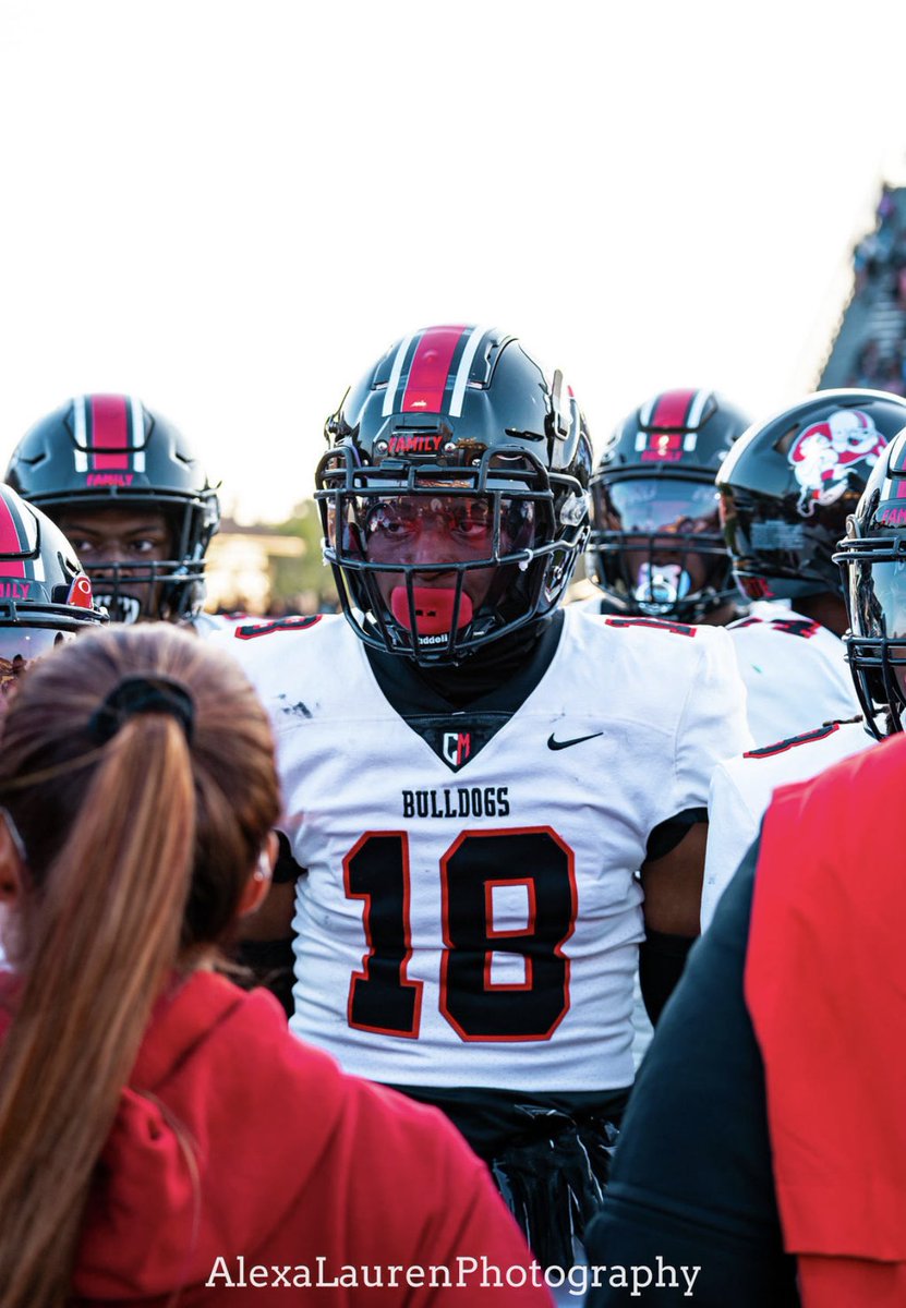 CoachMcClure0's tweet photo. Game of the Week . Fellas time to go get y’all respect. Play smart, fast, tough, disciplined football with relentless effort. #letsgopups #22 #4Es https://t.co/gML96s80cp