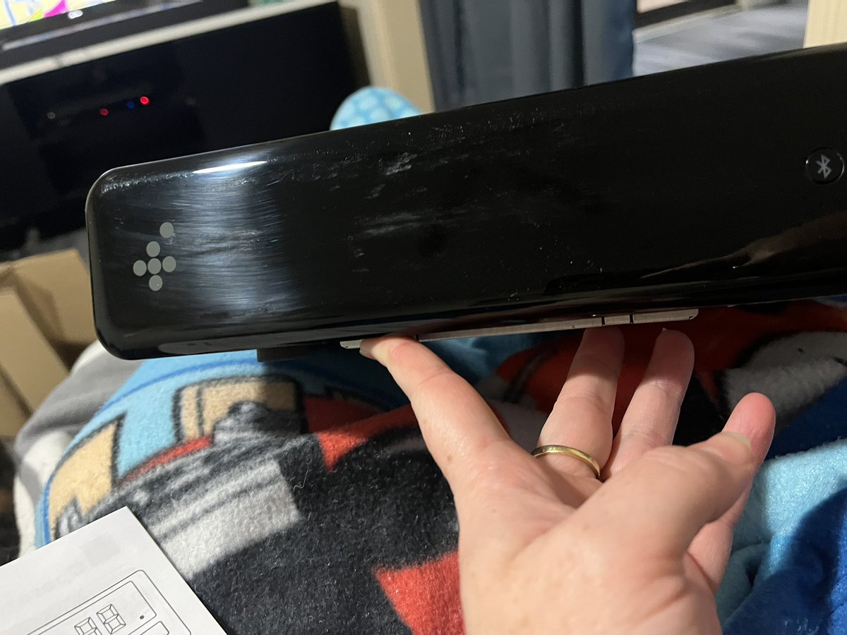 amandarabusin's tweet photo. @Foxtel  wow great replacement service send me a scratched up dodgy looking box to replace your already faulty box!  Iv not installing this USED box that wasn’t even packed right 4 boxes and you still can get it right I’m done even the warranty sticker is broken piss poor https://t.co/OsPYnEb38X