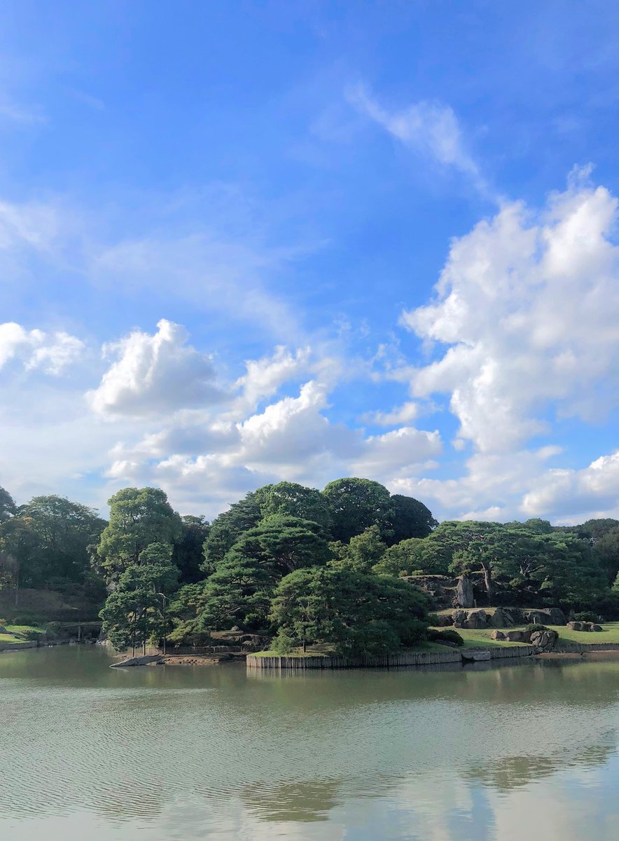 0uaeXHpwkl69m0O's tweet photo. 皆さんお疲れ様です
今日は小石川後楽園で散歩
だるいんで21時に寝ます https://t.co/FswPr9pr8u