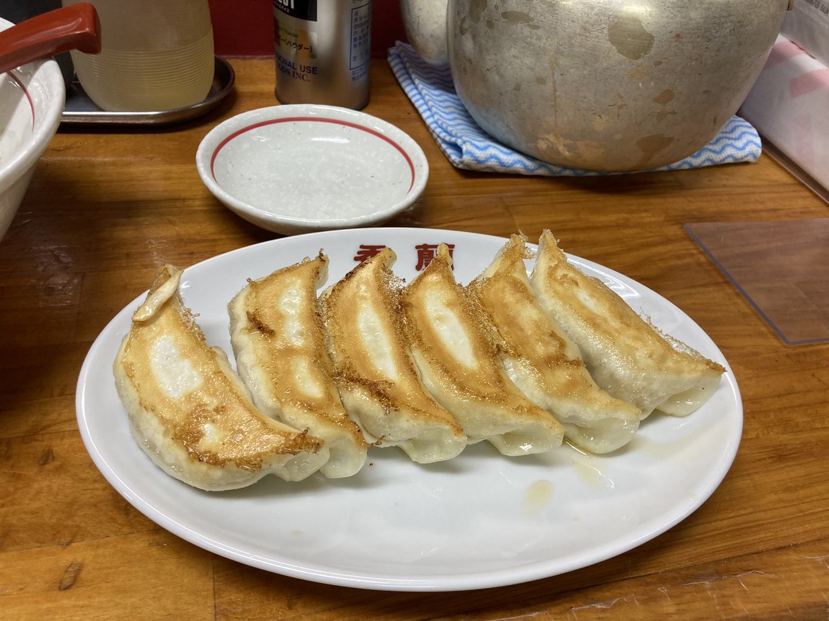 AtAllTimes_All's tweet photo. 宇都宮の餃子は美味しい https://t.co/4XiS5HKDdF