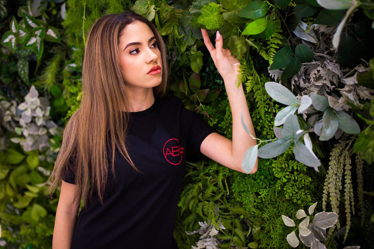 anthonybrownnow's tweet photo. Get your exclusive “AB” merch available now at https://t.co/NtrnWiI9w0! 🔥👚🔥
#onlyroll💯 #abcrew #model #vibes #fashion #trendy #ladieswear #jungle #style #stylish https://t.co/2jHDJkokqo