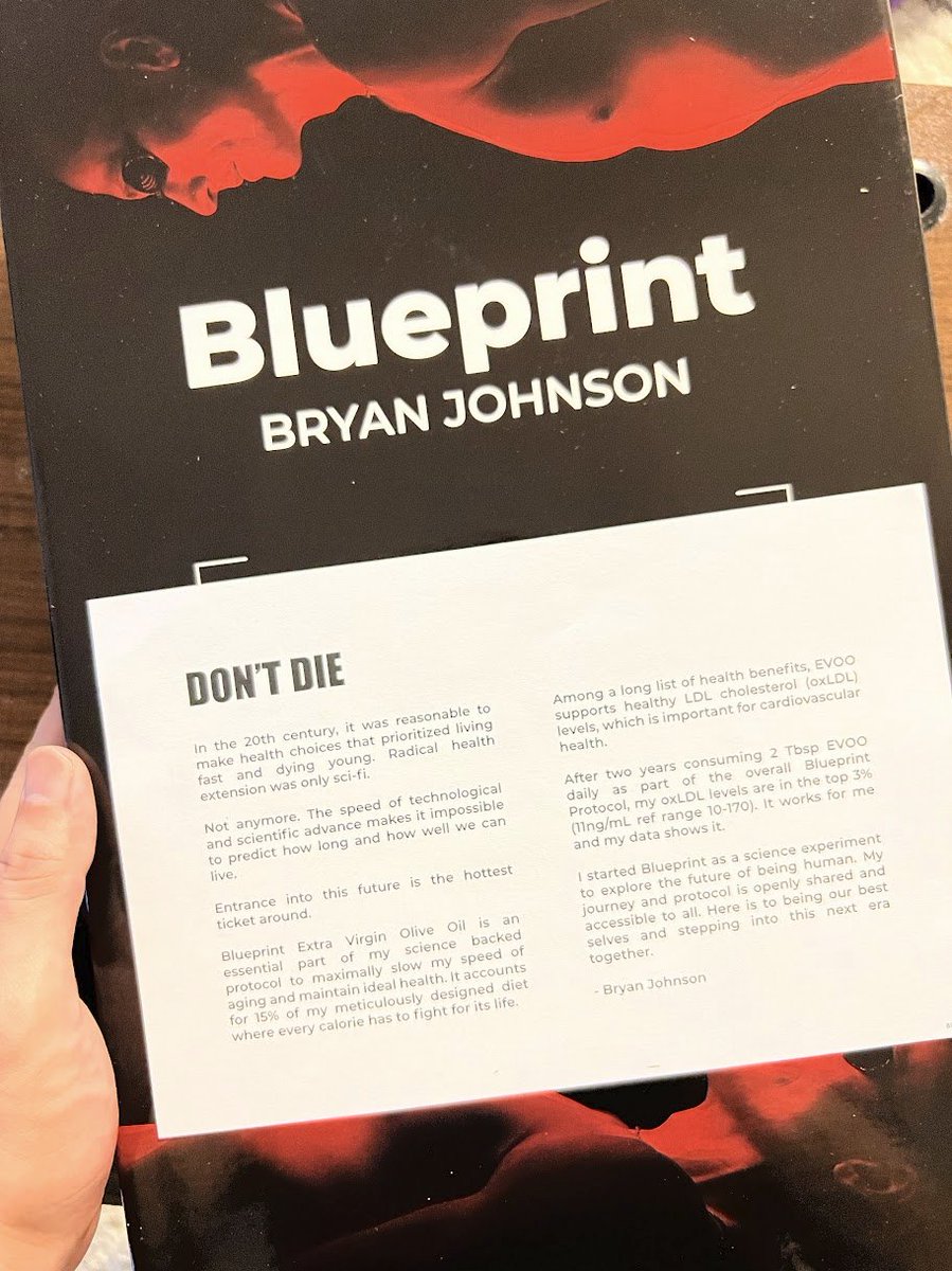 daegon137's tweet image. Received my batch of EVOO by @bryan_johnson.
Looking forward to food and sups in fall, hoping international shipping&apos;s up by then as well.

Yo this &apos;DON&apos;T DIE&apos; is noticeable. 
Hoping I can say this to myself at some point. 

#BlueprintProtocol