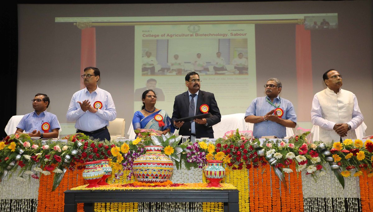 Bau_sabour's tweet photo. Inaugural Session of All India #Undergraduate Academic Convention in #Biotechnology
 #bausabour #agriculture #facebookpost #indianfarmer #climatechange #extensioneducation #agriculturalresearch #convention #seminar2023 https://t.co/MFCD9YIlYa