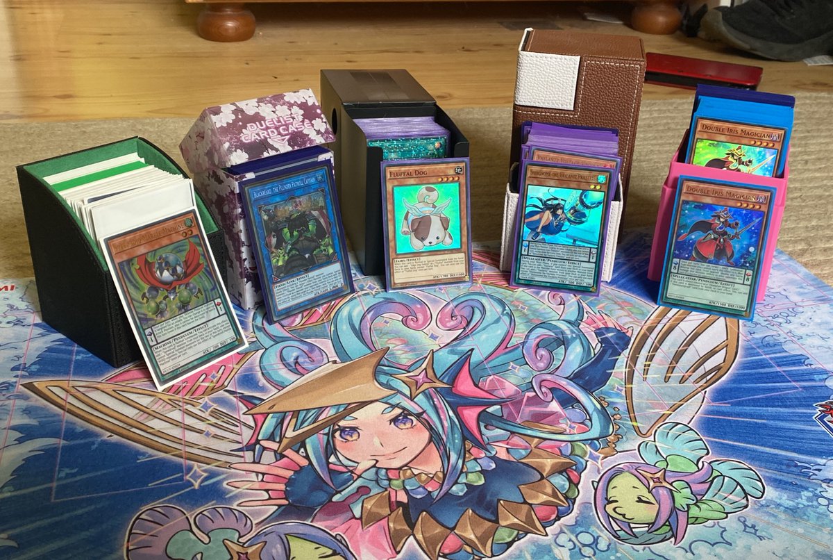 angelc0ded's tweet photo. @YuGiOhCardEU just some of the decks i own currently! #MyYuGiOhCollection @YuGiOhCardEU https://t.co/y5rW11vPij