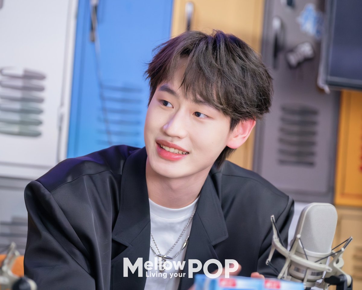MellowPOP_TH's tweet photo. 📍ภาพบรรยากาศ Live สด กับ 
"หลิวจาง" (Liu Zhang)  แร็ปเปอร์มากความสามารถ ❤️‍🩹🌟

#MellowPOPxLiuzhang 
#MellowPOP
#Liuzhang
#AK刘彰 https://t.co/Dfysh0foJV