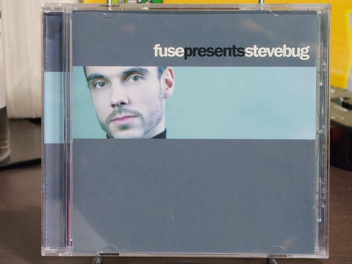 cocktail_ymo's tweet image. V.A.『Fuse Presents Steve Bug』

当時まだまだ珍しかったAbelton Liveを駆使して編み出されたミックスCD。

とにかく緻密で仰々しい展開を作らず、徹頭徹尾平熱の流れでありながら、何故か終わって欲しくないような不思議な魅力を持つ盤。

現場だと間違いなくアンコールに繋がりそう。

#SteveBug