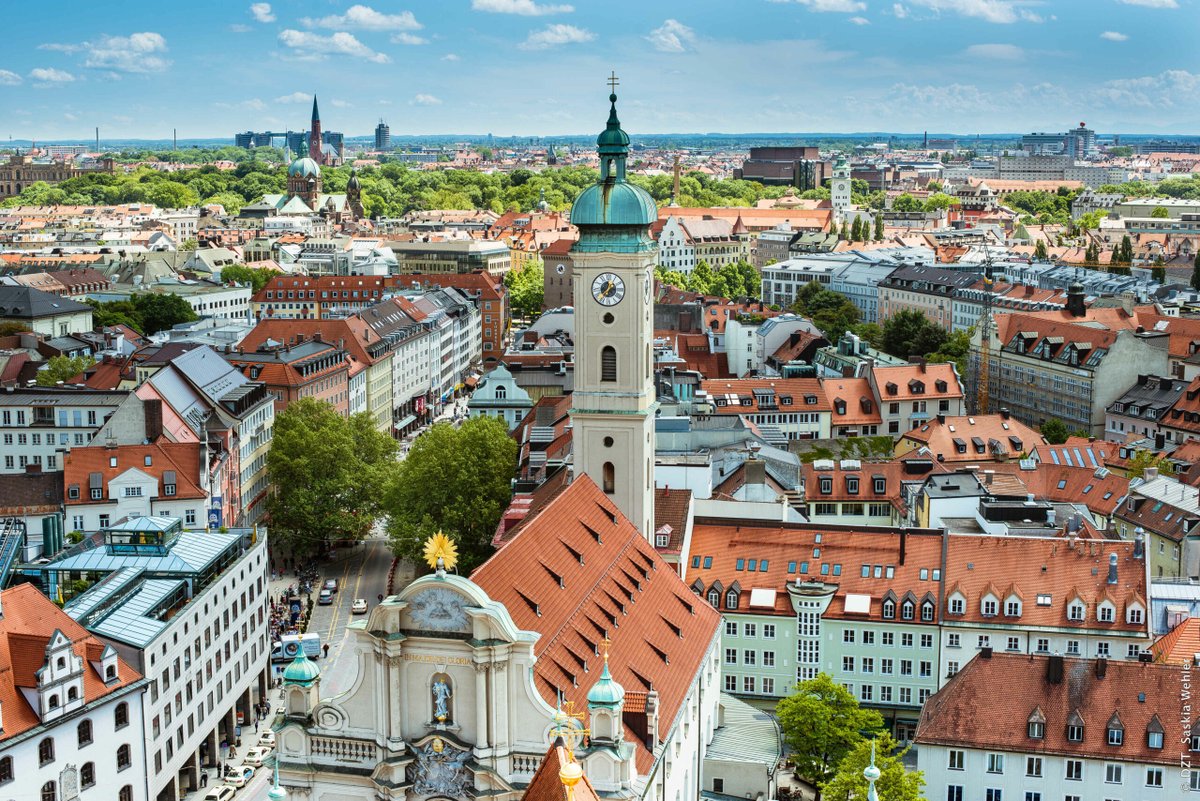 CultureExplorer's tweet photo. Munich, Germany 🇩🇪

This city perfectly combines heritage and progress. Munich's Nymphenburg Palace radiates grandeur, while the energy of Marienplatz pulsates with modern life. Enjoy the open-air beer gardens and art treasures that make Munich a dynamic cultural hub. https://t.co/BCDGDvUpjp