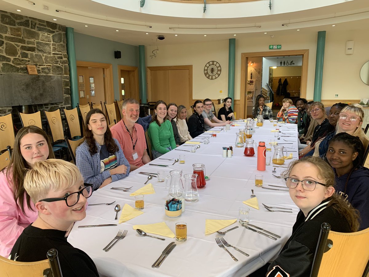 Miss Porter tweet media