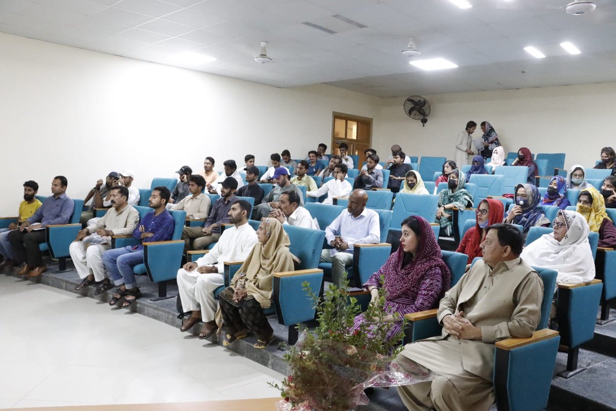 theiubwp's tweet photo. As advised by the Honourable Vice Chancellor Prof Dr Naveed Akhtar, Parent-Faculty Interaction &amp; Certificate Distribution held today at IBMAS
#IBMAS #IslamiaUniversityBahawalpur #IUB https://t.co/h4TZW3d2uB
