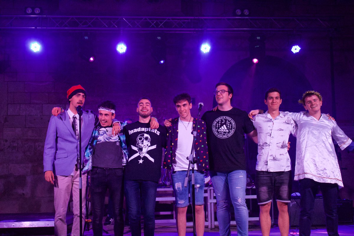 laireshu's tweet photo. ahir vaig recordar qbonic va ser aquell concert ❤️‍🩹 @a_pressio https://t.co/q5IpvZMv8J