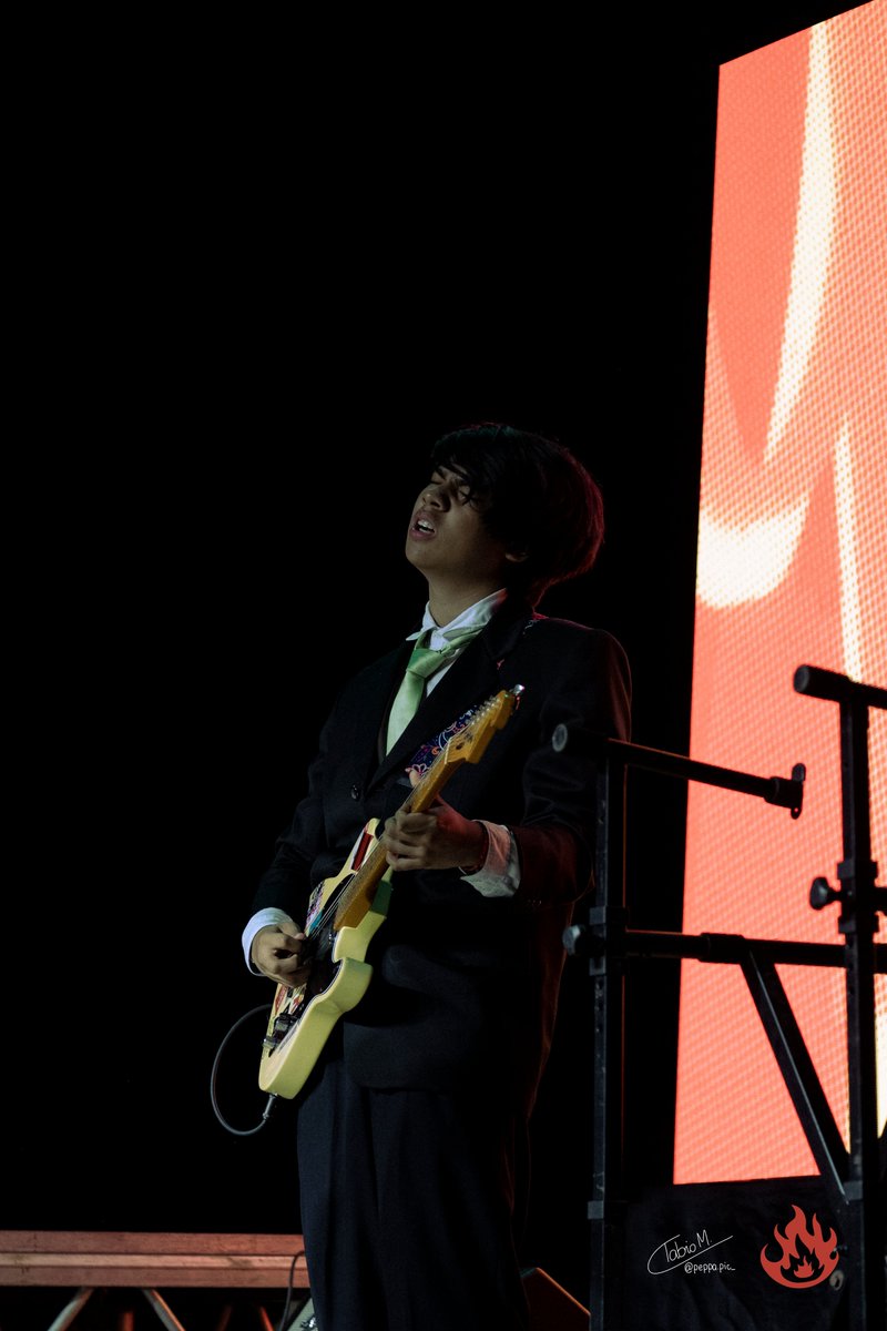 AngLagablab's tweet photo. Sa tamang panahon…dahil ninakaw ang sandali nina Alex Canillas, Rita Malleon, Matti Campos, Felize Ilagan, at Ardi Marasigan ng Death of Aldub sa kanilang pagtatanghal ng Fill In The Blank ng Car Seat Headrest, Just ng Radiohead, at Buddy Holly ng Weezer.

#YUGTO2023 #ALABYou https://t.co/6WUBQ3gYwu