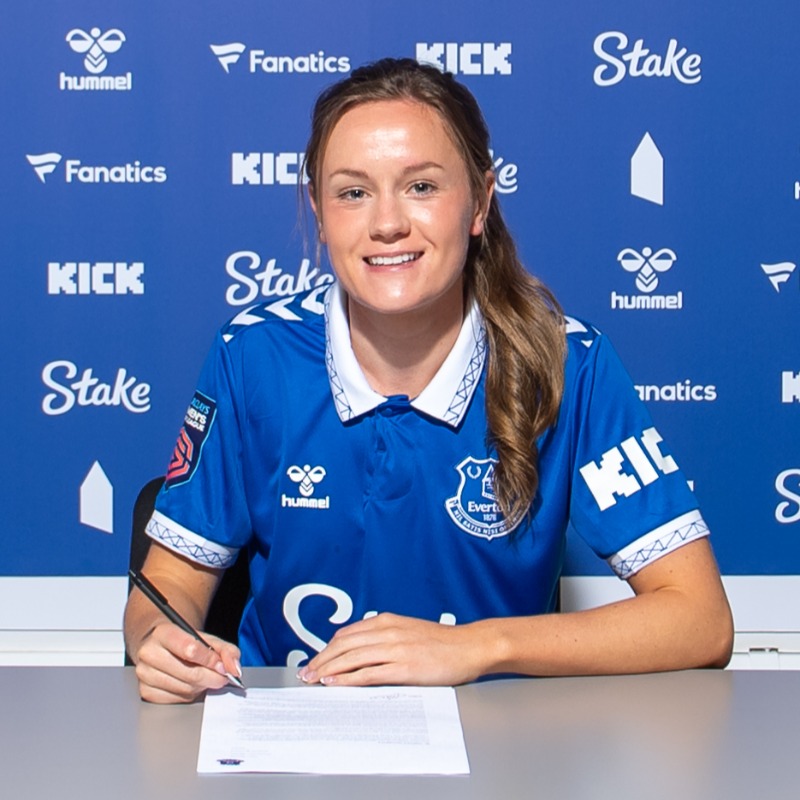 EvertonWomen's tweet photo. Republic of Ireland international Heather Payne has signed for the Club on a two-year contract until the end of June 2025. ✍️