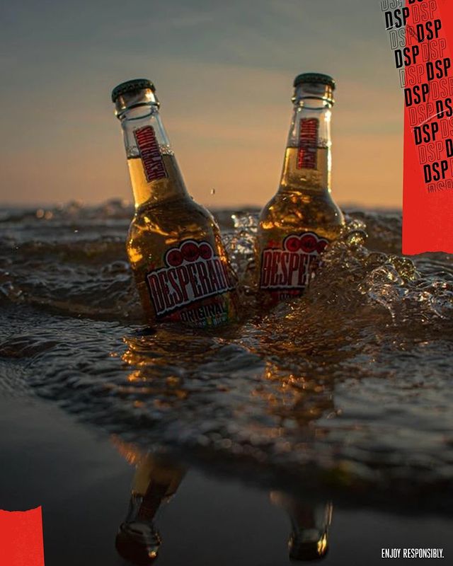 El último baño del verano solo puede ser de una forma: con Desperados Original y la mejor compañía.

#GoRandom #GoDesperados