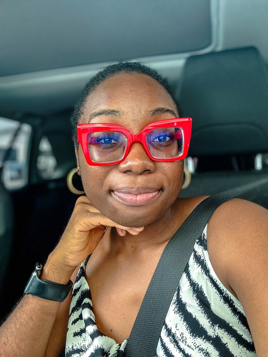 All eyes on me 🥰