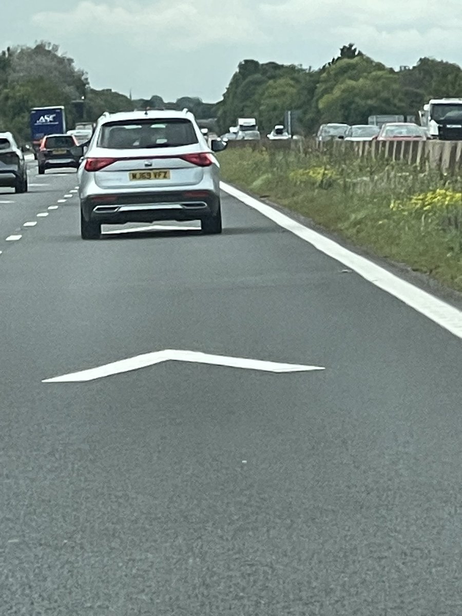 FuelChick's tweet photo. Dangerous driver M5 near Gloucester forced us into central reserve over rumble strip and nearly into crash barrier!  Hope you get caught! https://t.co/LnoALYhWX5