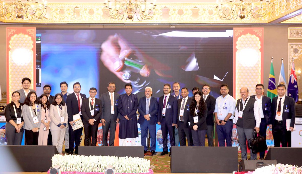 Union Minister <a href="/PiyushGoyal/">Piyush Goyal</a> interacting with the delegates and his counterparts from the other G20 countries at the 4th #G20 Trade and Investment Ministers’ Meeting organised in #Jaipur 

#G20India <a href="/g20org/">G20 United States</a>