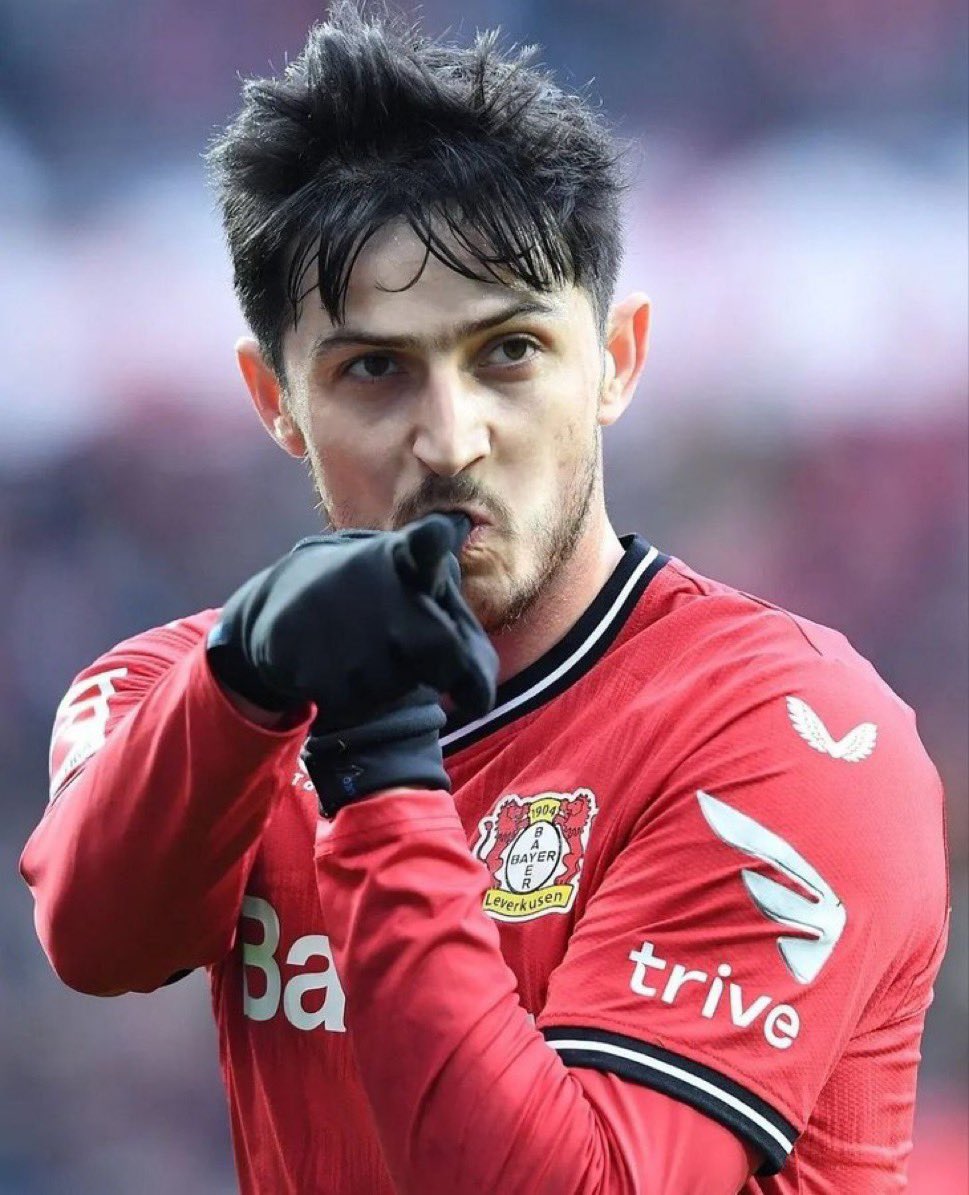 mauroberruto's tweet photo. Come forse è noto tifo (molto) per il  @TorinoFC_1906, ma l’arrivo dell’attaccante iraniano Sardar #Azmoun alla #AsRoma è una bellissima notizia. 
Siano benvenuti nel nostro #calcio gli atleti che prima che calciatori sanno essere uomini. https://t.co/0gekIQGjBn