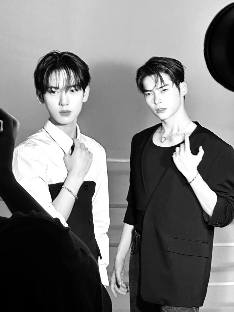 ZB1_official's tweet image. _💌

안녕하세요 한유진입니다 
제로즈으 많이 기다렸죠 이제 사진이 많이 없다ㅏ 다시 열심히 찍어볼게요 어떤 느낌의 사진이 좋아여? 

#HANYUJIN #한유진
#ZEROBASEONE #ZB1 #제로베이스원