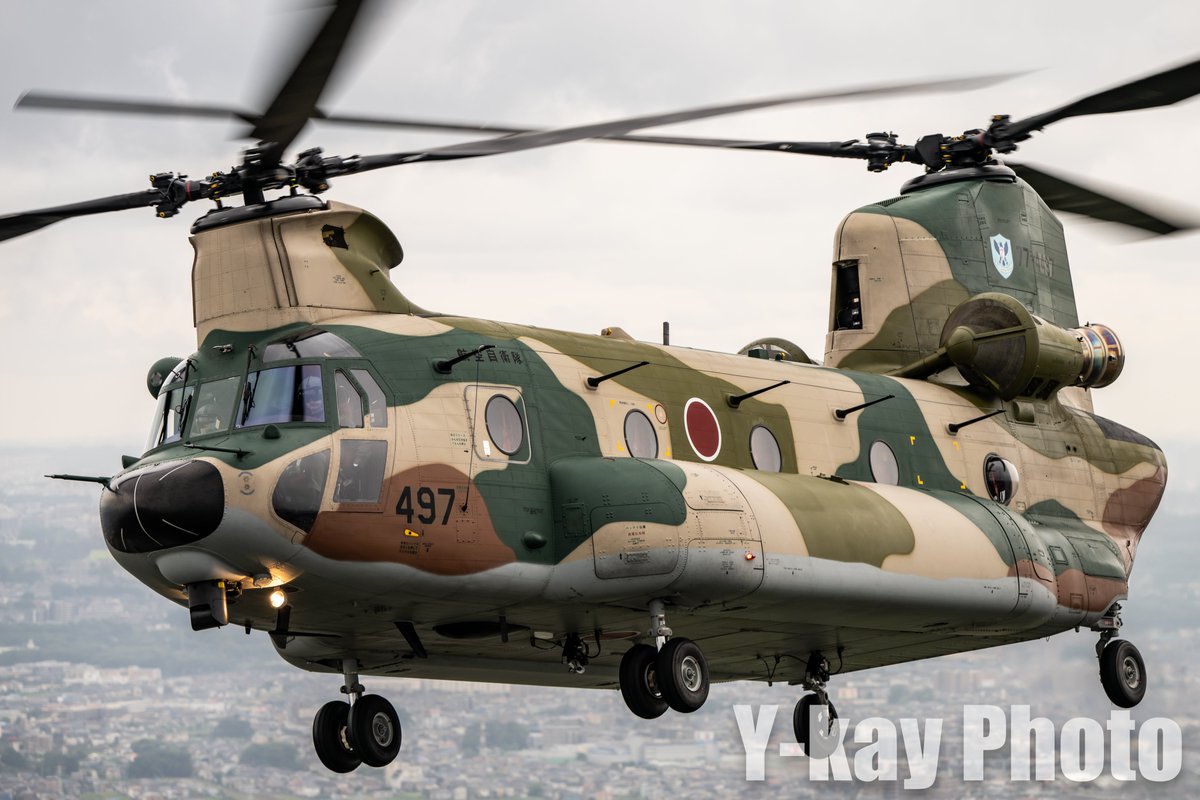 航空自衛隊 CH-47J Z9＋100-400mm f/4.5-5.6 1/250sec. F4.8 この