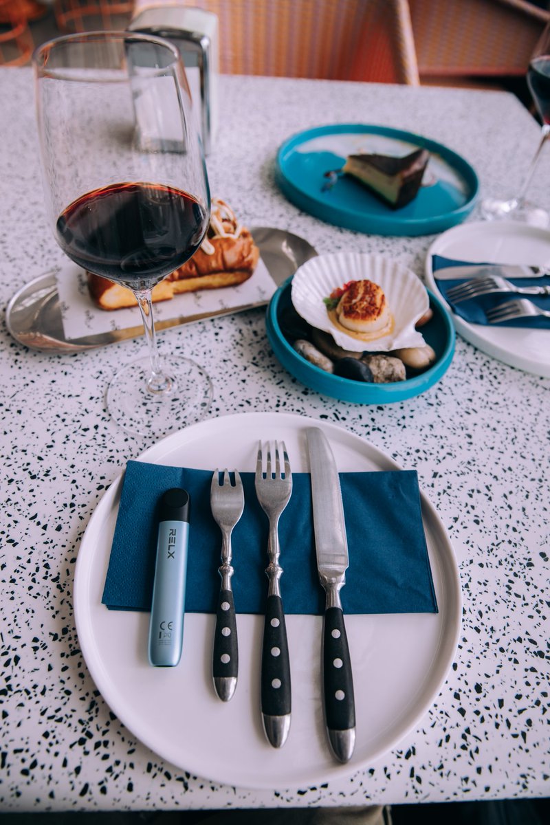 Harumiaaina's tweet image. Gimana oky?Mengingat batrai nya lebih tahan lama,kapasitasnya oky juga,varian warna banyak.Sekarang engga perlu bingung lagi.Kalian tu bisa beli RELX Infinity 2 via RELX Official Website di LINK,Tokopedia,Shopee atau RELX Store! bit.ly/Infinity2-RELX… #Infinity2 #MakeThatChange