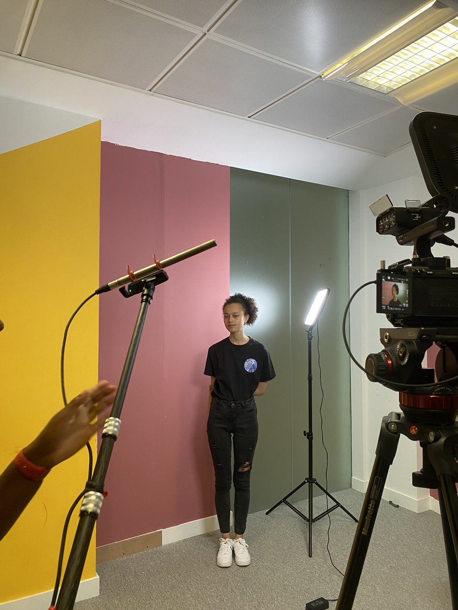 JasminAshleigh's tweet image. What an amazing experience this past 3 days have been 🎬 it’s been so fun to not only be on camera but to work behind it too 🤩 thank you so much @lsitalent and @liz_and_dickie for the incredible course 💗 #teenactress #hardworkpaysoffs #tvpilot #behindthescenes