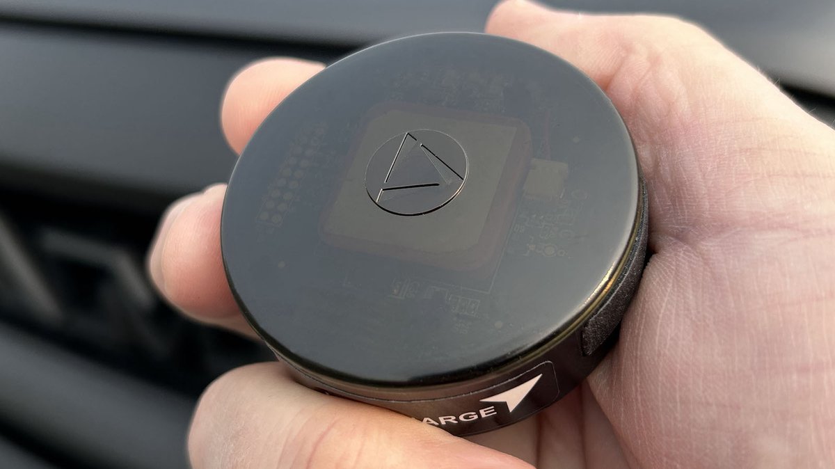 GadgetFlow's tweet image. Secure your vehicle with the LandAirSea 54 Vehicle GPS Tracker and save $10 on hardware! 🚚📍 @GPSTrack

Pair it with a subscription starting at $19.99 for comprehensive tracking. #SmartTracking #SafetyFirst

Explore the deal: gadget.nyc/landairsea6