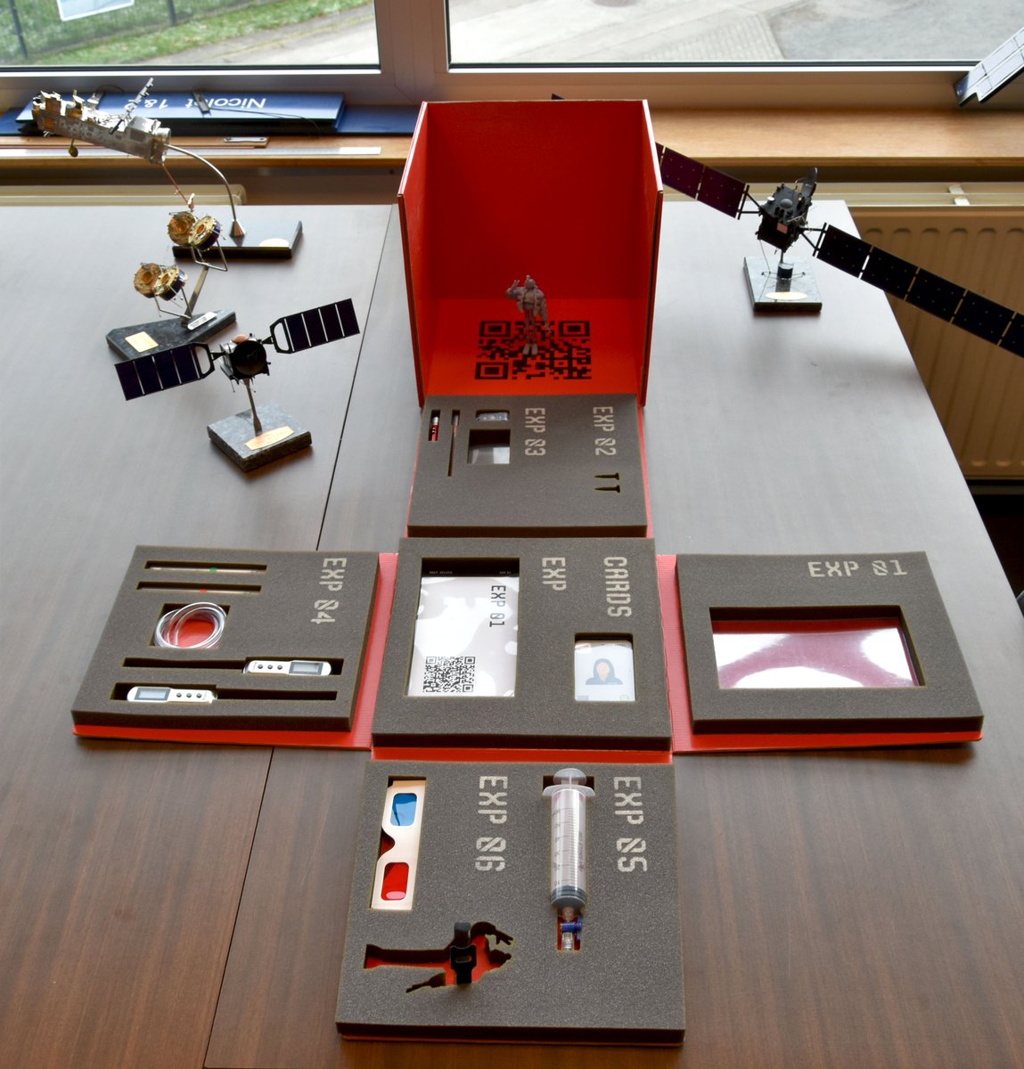 BIRA_IASB's tweet photo. Do you want to see our #MarsinaBox at work? Be a Mars researcher for a day with our scientist Arianna Piccialli @apic79 at Wolvendaelnacht - Nuit au Wolvendael tomorrow !
https://t.co/K1GCElzojw
@Uccle https://t.co/ZjTjBVOtWt