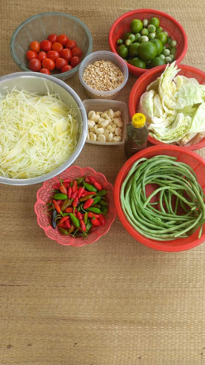 Thungmayfood's tweet photo. Xụm Lào, #LAO, #Food ,#cheo ,#doanvat ,#chuacay https://t.co/7vFAStiEJY