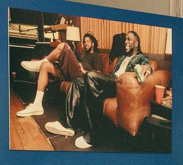 1BENNY7G's tweet image. Burna Boy got a free J. Cole feature on his 7th studio album #ITOLDTHEM, but how? 

well, it’s common knowledge that J. Cole charges $2,000 per word for a feature verse but Burna Boy did got the legendary rapper to hop on the song for free because Burna Boy headlined J. Cole’s