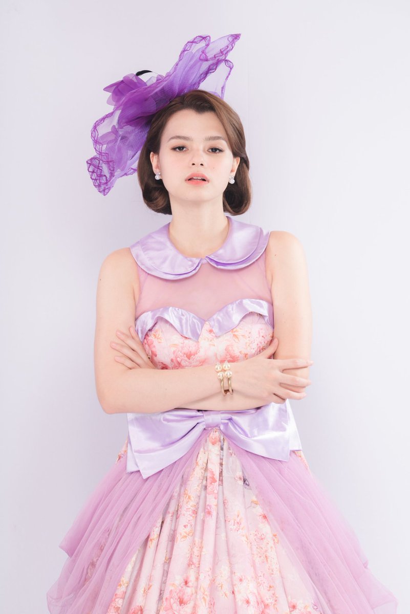 beckyfanclub05's tweet image. ช่างงดงามยิ่งนัก

BeckyFreen new series
#TheloyalpinFitting