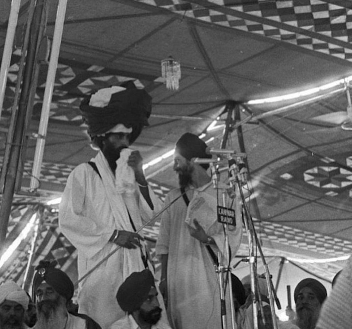 akaal84's tweet photo. When General takes Command🔥

25 August 1977 https://t.co/0anxWEEkPP