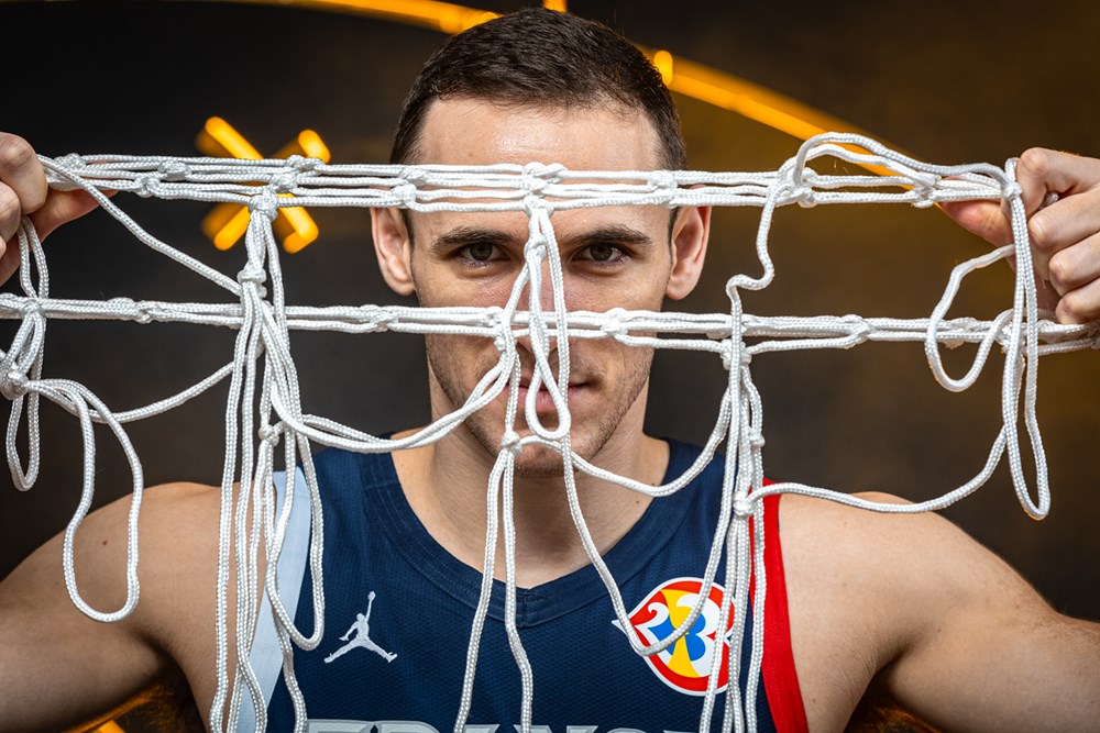 ASMonaco_Basket's tweet image. ‼️ 𝙅𝙊𝙐𝙍 𝙅  pour nos #RocaBoys avec l'Equipe de France 🇫🇷 #fibawc

🙌 𝘼𝙡𝙡𝙚𝙯 𝙡𝙚𝙨 𝘽𝙡𝙚𝙪𝙨 ! 🔵⚪️🔴
📸 @FIBA