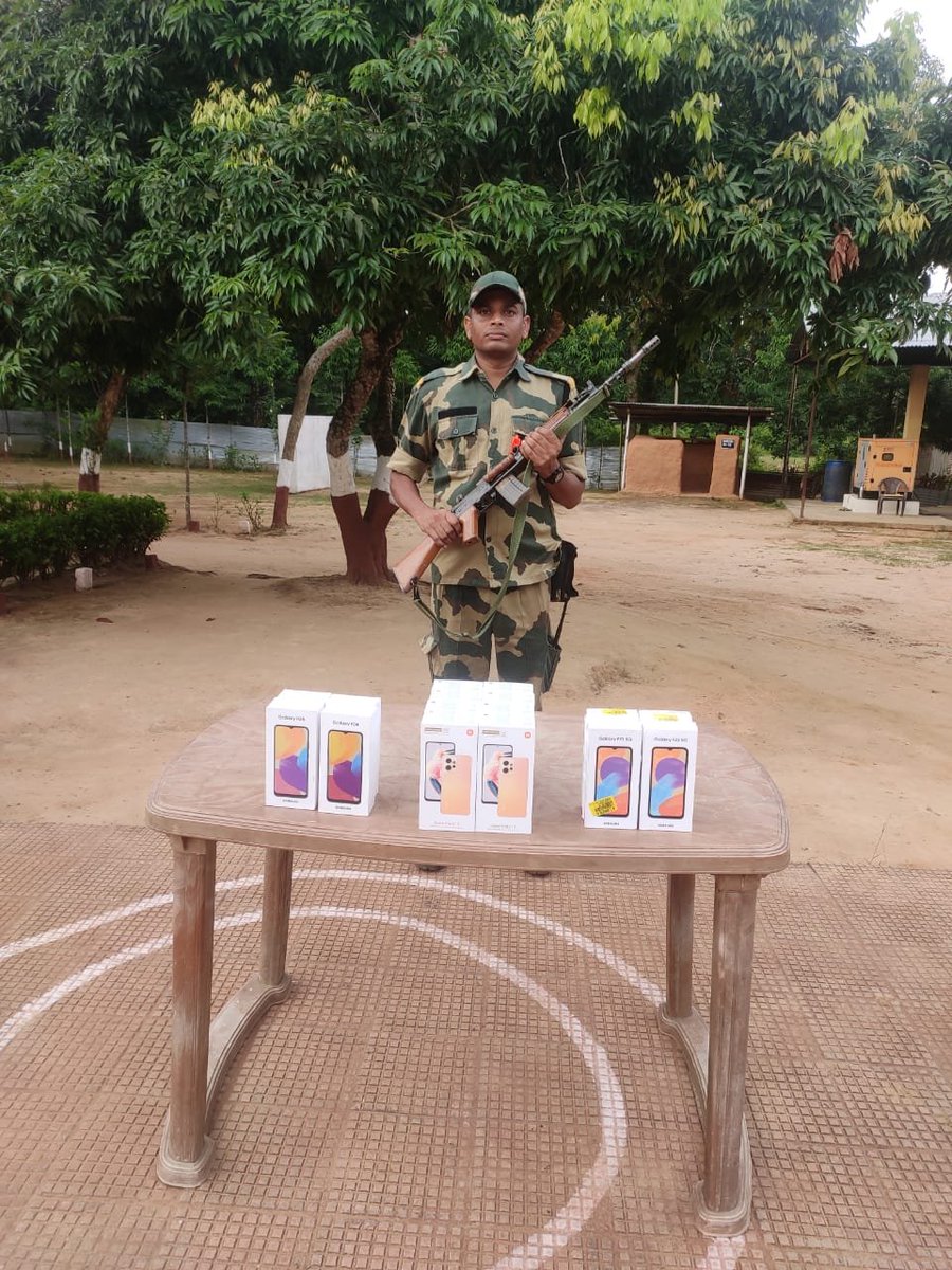 BSF_Tripura's tweet photo. Vigilant troops of #BSF #Tripura in different operations rescued 11 cattle and seized 59 kgs Ganja, 550 Kg Sugar, &amp; other contraband items worth ₹ 10,97,320/-  Also seized BD Taka 30,620/

#FirstLineOfDefence
#GuardiansOfBorder
#NationFirst https://t.co/sVVqcQXCAQ