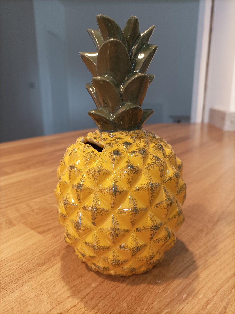 We're open today, 10am-12 noon, for a cuppa, co-working, a crossword or a chat!

Please note we are NOT open on Bank Holiday Monday (August 28th).

🍍🍍🍍🍍🍍🍍🍍🍍🍍🍍🍍🍍