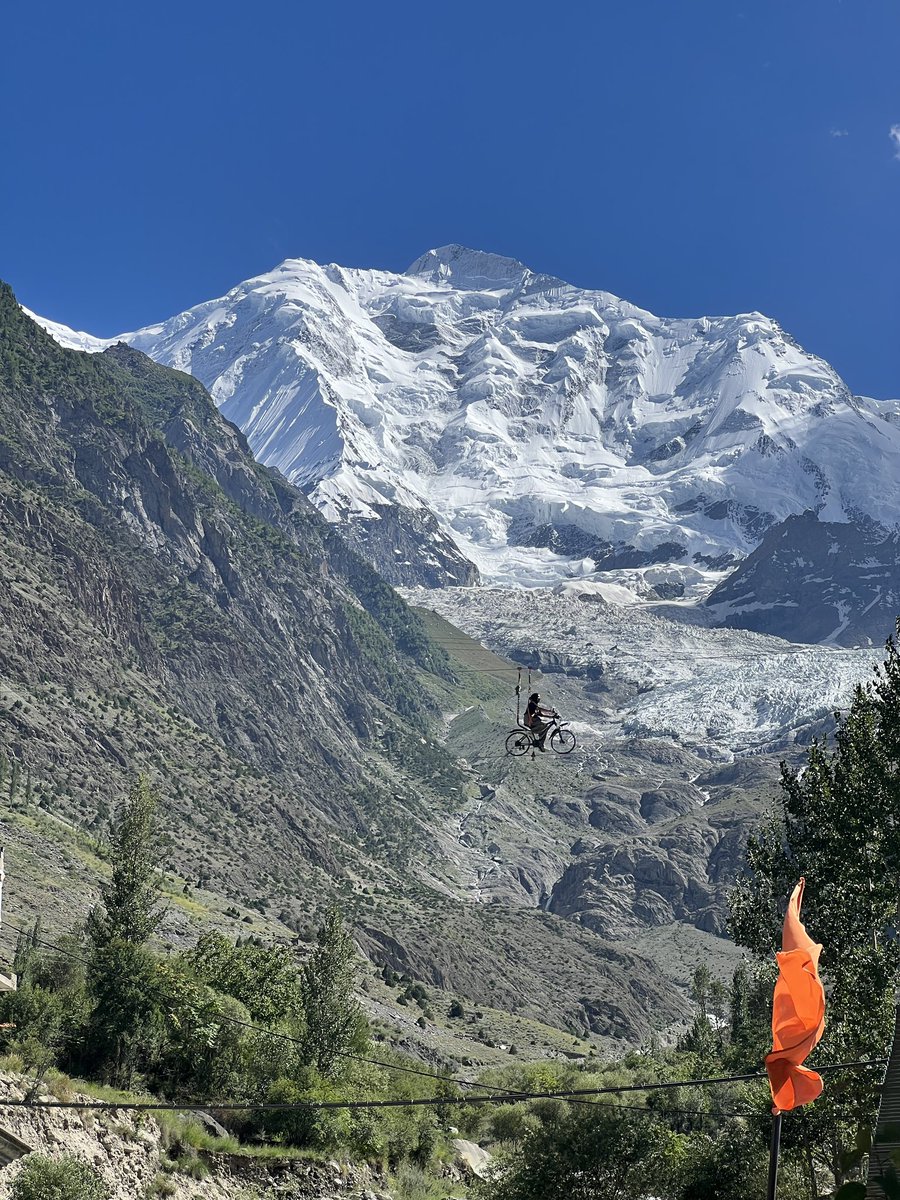 Rakaposhi stbadubg there in 6000+ m in all its glory. It’s the only mountain that you can see the whole mountain from the ground up.
<a href="/1VScouts/">1V Scouts</a> internationals are a little special 💚