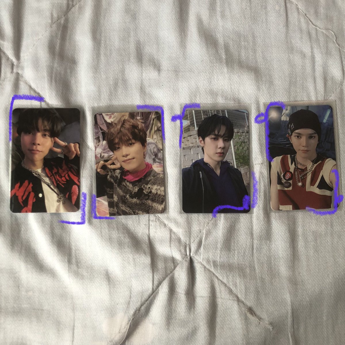 🛒 wts | LF buyer 
       -  ₱100 each  
⁃prio: payo 
⁃10/10 condi 
⁃mod: gcash 
⁃shipping: sco / jnt 
comment or dm me 
- Johnny Universe 
- Taeil Favorite 
- Kun Universe 
- Taeyong Universe  

rfs: need funds